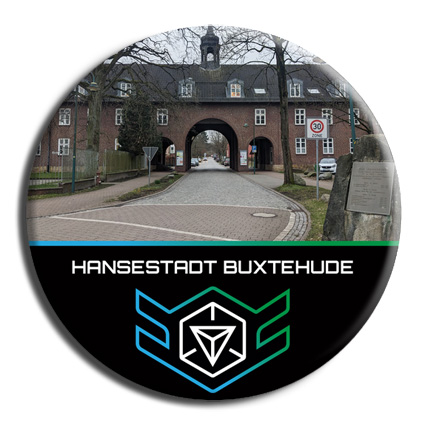 Ehemalige Estetalkaserne - Die frühere Estetalkaserne wurde nach der Nutzung durch das Militär zum Wohngebiet umgebaut. Der Platz des Friedens soll den Krieg mahnen und ein idyllischen Ort innerhalb des Wohnkomplexes schaffen.